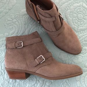 Franco Sarto Suede Booties 8 1/2 EUC